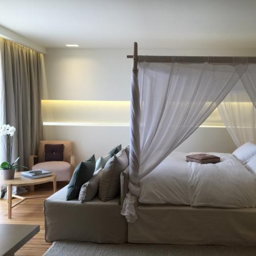 coco mat nafsika kifisia 030